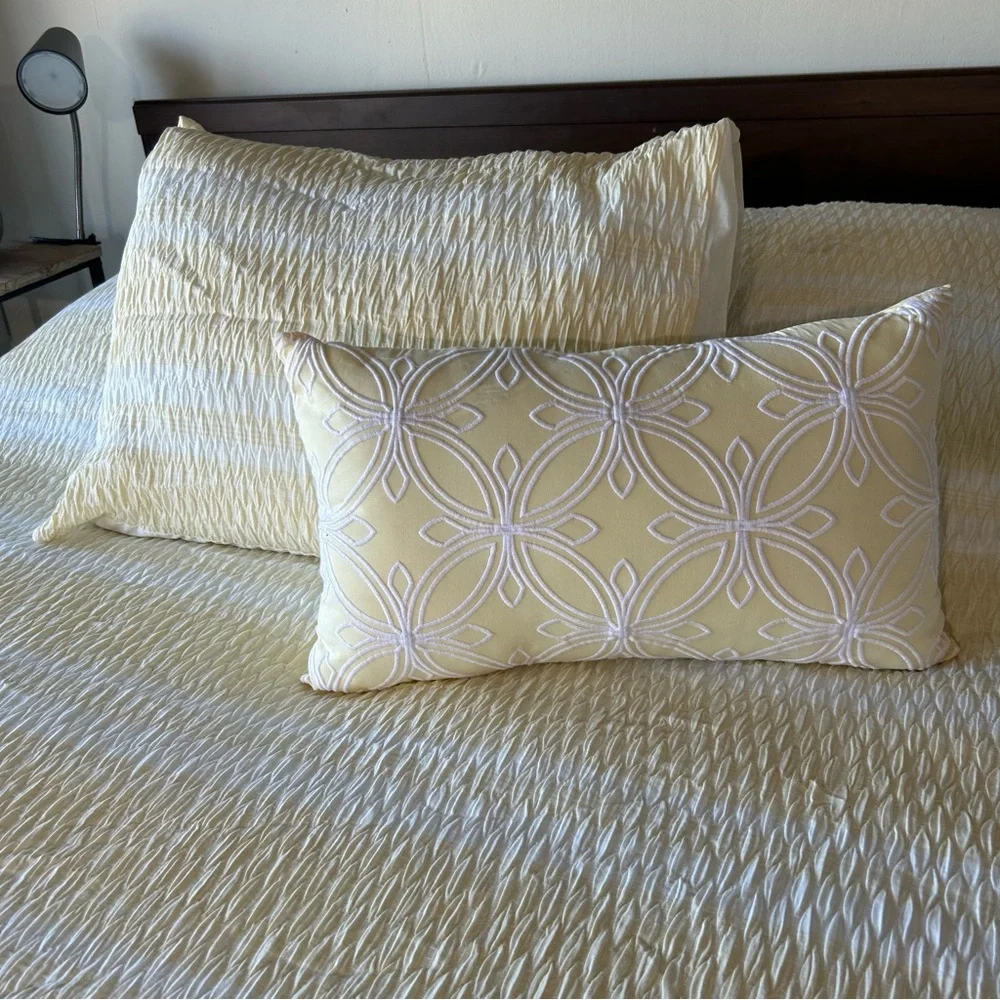 CLOTH & CANOPY Yellow White Stripe Queen Comforter Set 3pc #0911245